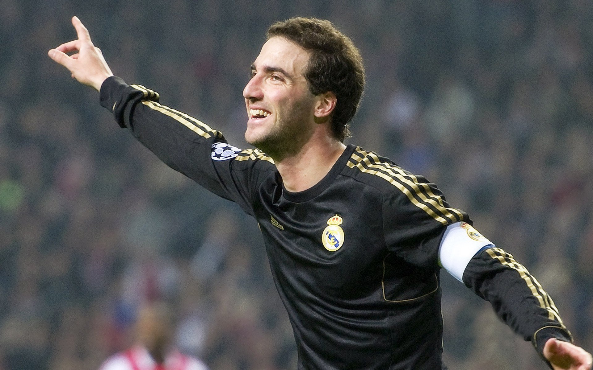 姆巴佩双响贝林建功 皇马4-0各项赛事6连胜,皇马买姆巴佩